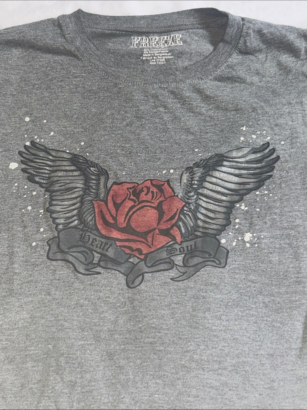 Vintage Freeze Gray Short-Sleeve Tee with Red Rose Wing Graphic Y2K - Picture 3 of 4